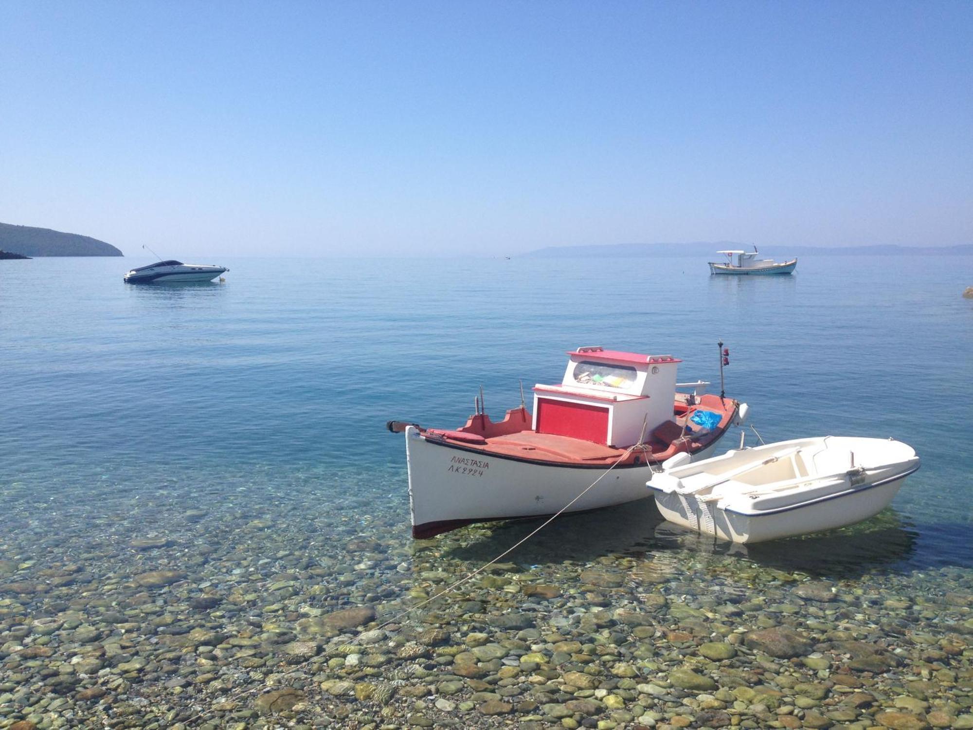 Apartamento Agali 2 Superior Mezonet Front Of The Sea Akrogiali Exterior foto