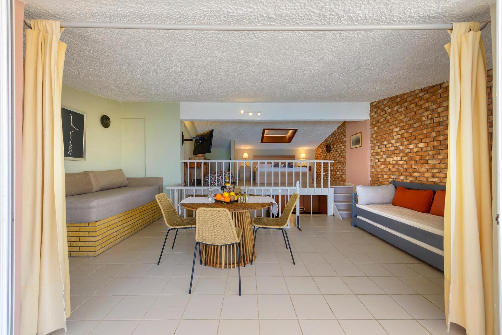 Apartamento Agali 2 Superior Mezonet Front Of The Sea Akrogiali Exterior foto