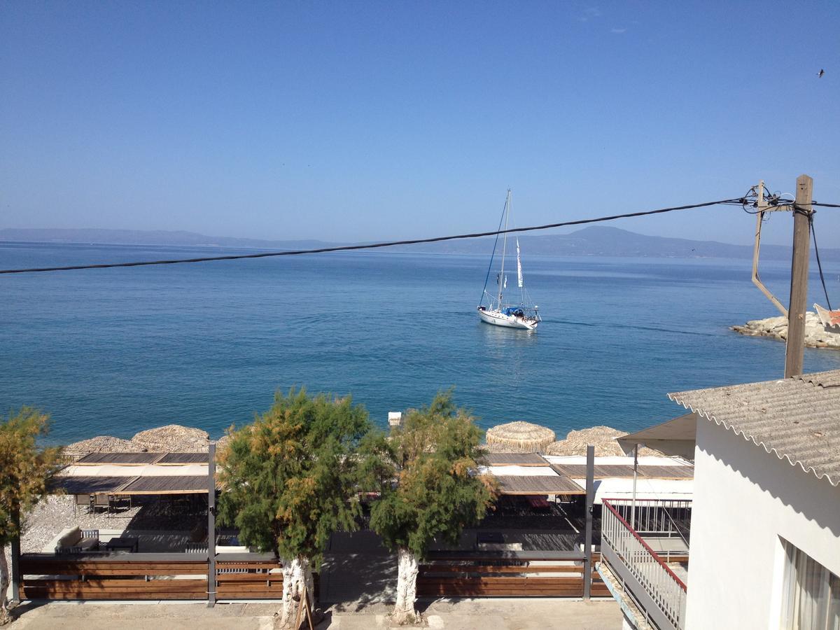 Apartamento Agali 2 Superior Mezonet Front Of The Sea Akrogiali Exterior foto